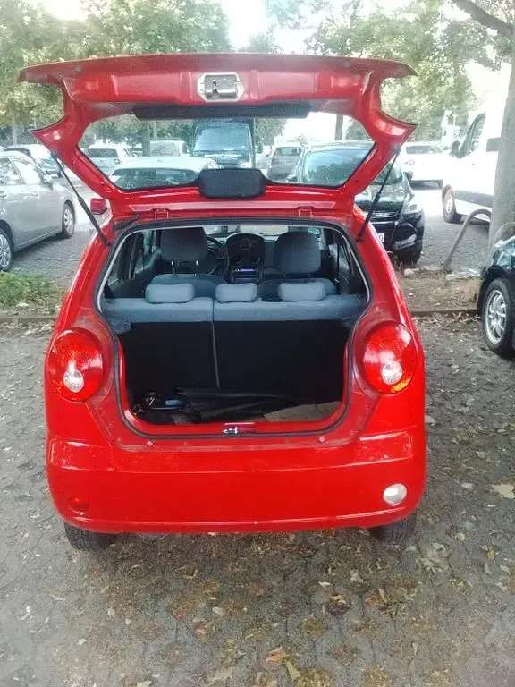 Gebraucht Chevrolet Matiz 52 PS (38 kW) 2009 Rot Kleinwagen