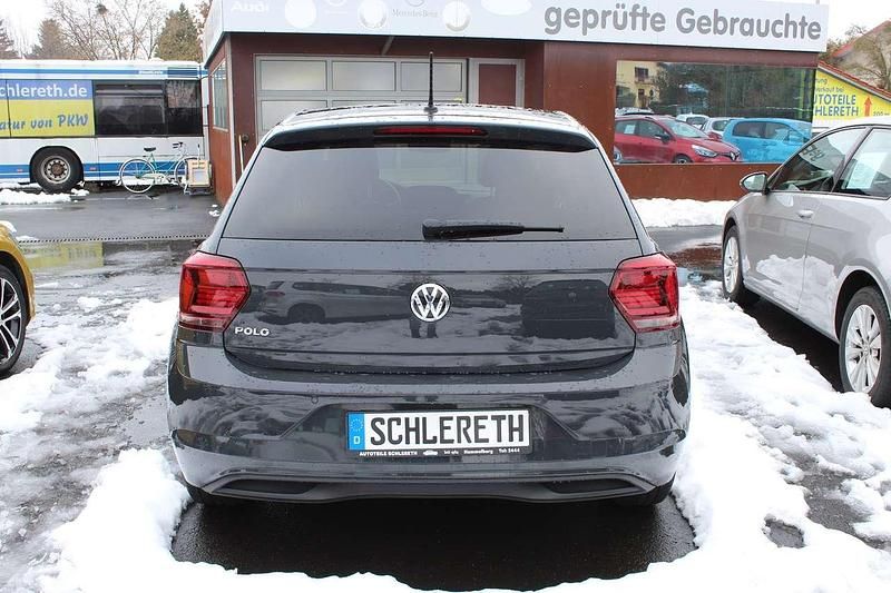 Gebraucht VW Polo IQ Drive 65 PS (47 kW) 2019 Uranograu Kleinwagen