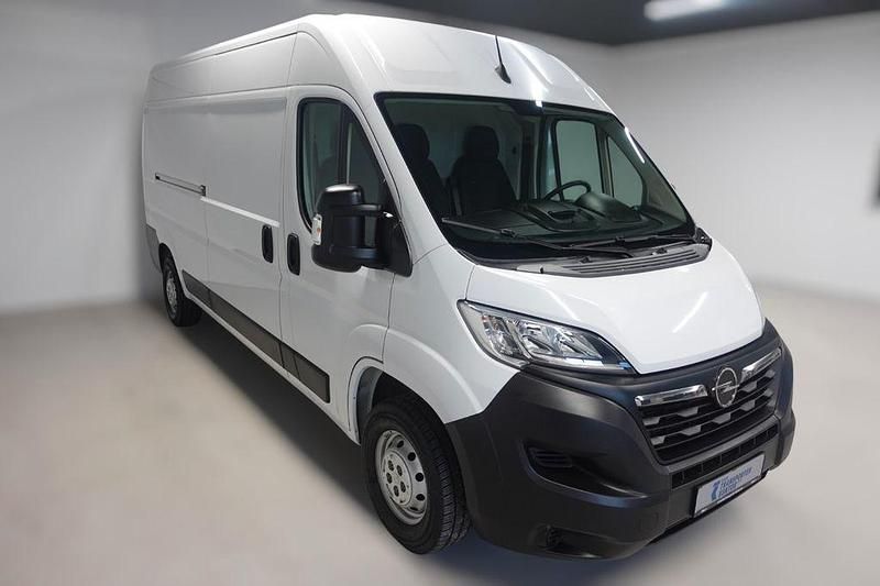 Gebraucht Opel Movano 140 PS (102 kW) 2022 Casabl/arctic/eisweiss/kaolin Van / Kleinbus