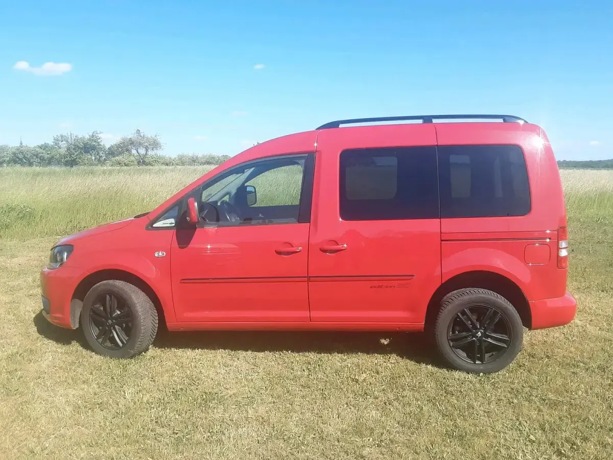 Gebraucht VW Caddy Edition 170 PS (125 kW) 2013 Rot Van / Kleinbus