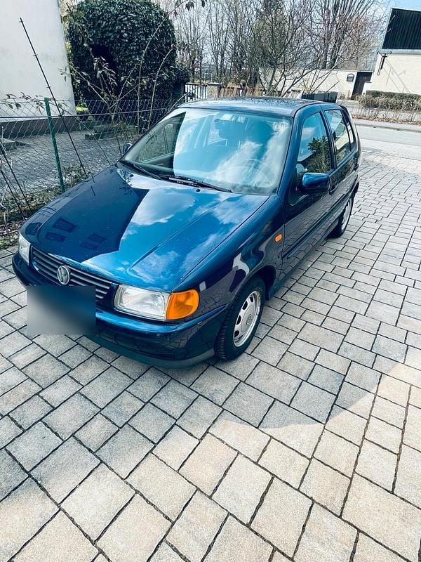 Gebraucht VW Polo 60 PS (44 kW) 1999 Blau Kleinwagen