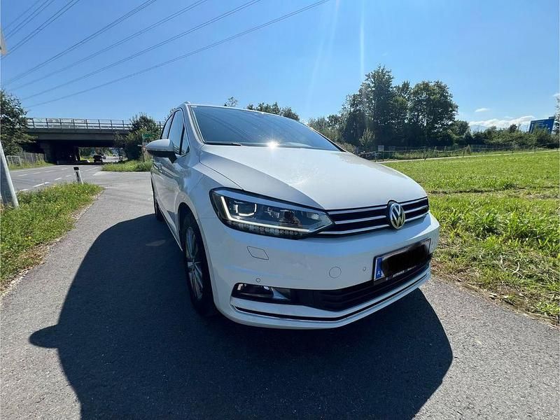 Gebraucht VW Touran Highline 190 PS (139 kW) 2016 Weiß Van / Kleinbus