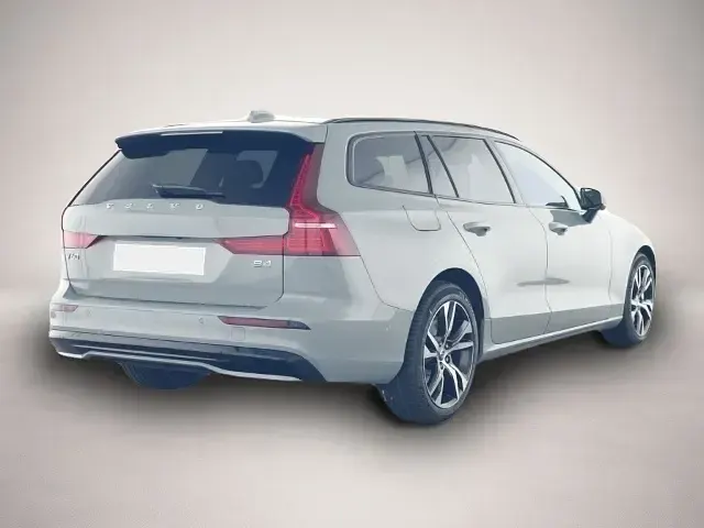 Gebraucht Volvo V60 Plus 197 PS (144 kW) 2025 Grau Kombi