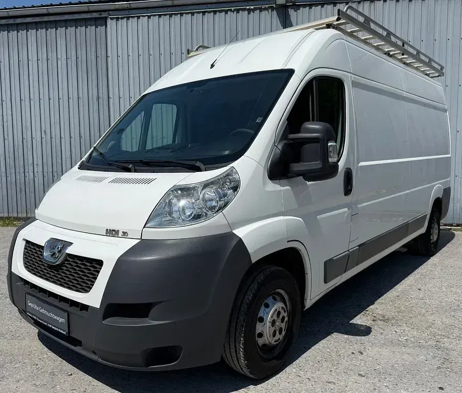 Gebraucht Peugeot Boxer 177 PS (130 kW) 2013 Weiß Van