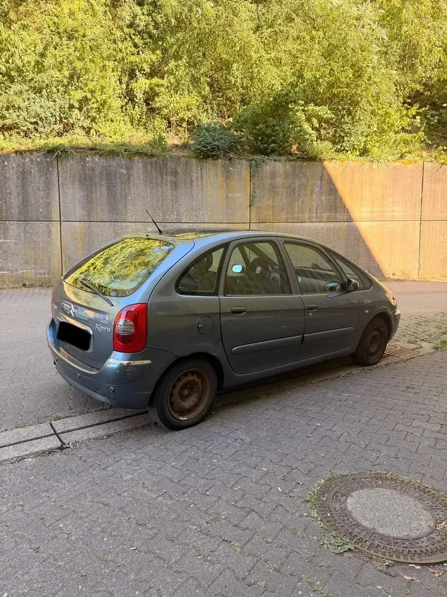 Gebraucht Citroën Xsara Picasso 109 PS (80 kW) 2004 Grau Van / Kleinbus