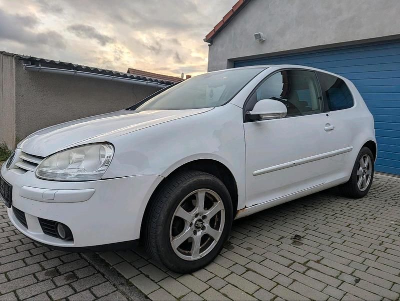 Weiß Gebraucht 2008 VW Golf V | 600 € (Superpreis) - Bild 1/4