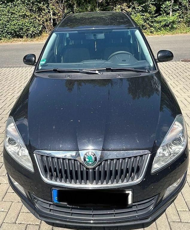 Schwarz Gebraucht 2012 Skoda Roomster Kombi | 4.000 € (Fairer Preis) - Bild 1/4