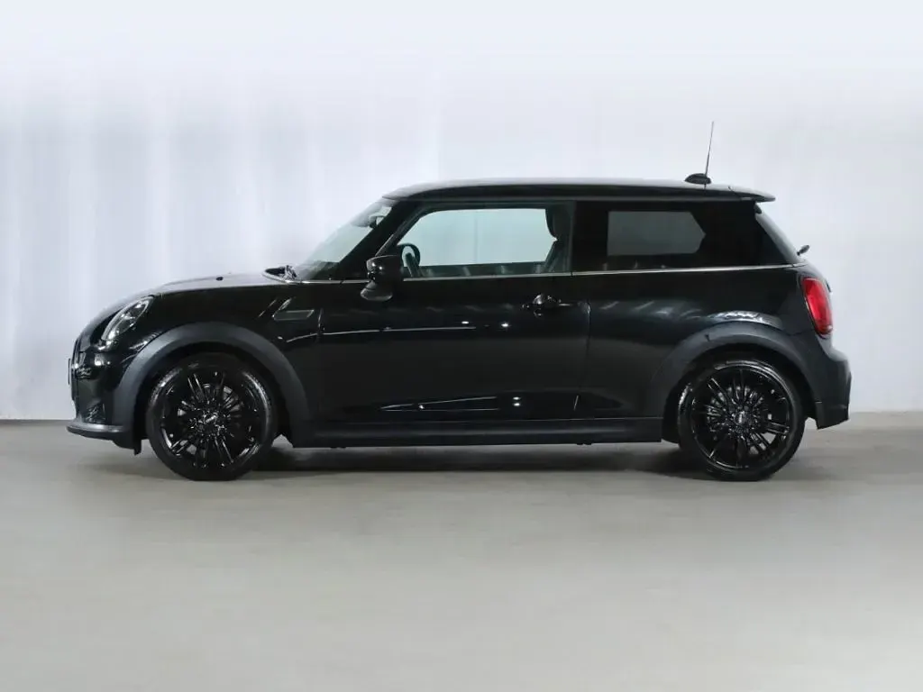 Gebraucht Mini Cooper 136 PS (100 kW) 2023 Schwarz Kleinwagen