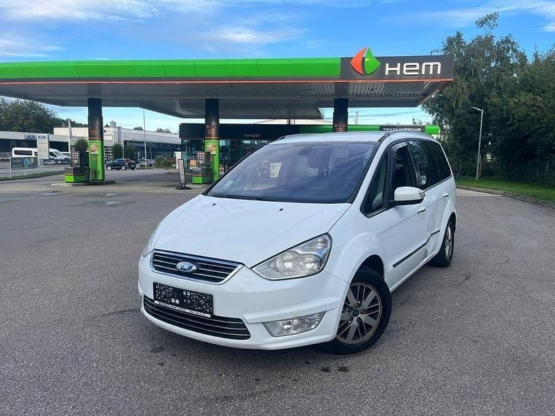 Weiß Gebraucht 2011 Ford Galaxy Titanium Van / Kleinbus | 2.999 € (Superpreis) - Bild 1/4