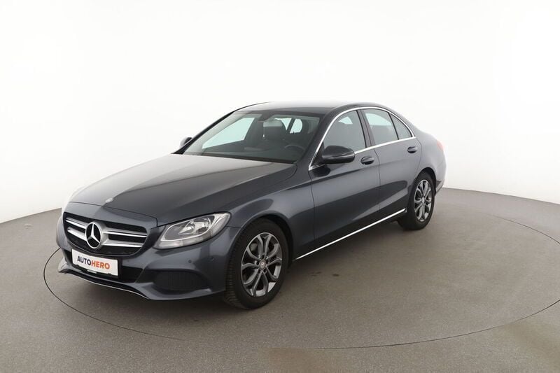 Grau Gebraucht 2015 Mercedes C180 Avantgarde Limousine | 17.880 € (Fairer Preis) - Bild 1/4