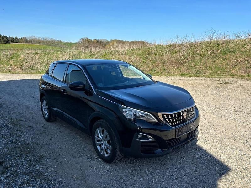 Gebraucht Peugeot 3008 Active 120 PS (88 kW) 2016 Schwarz SUV