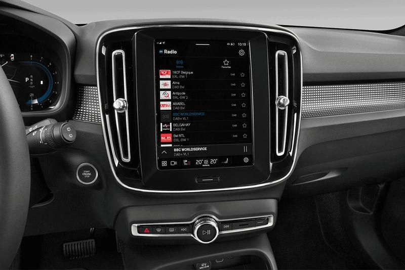 Gebraucht Volvo XC40 163 PS (119 kW) 2024 SUV