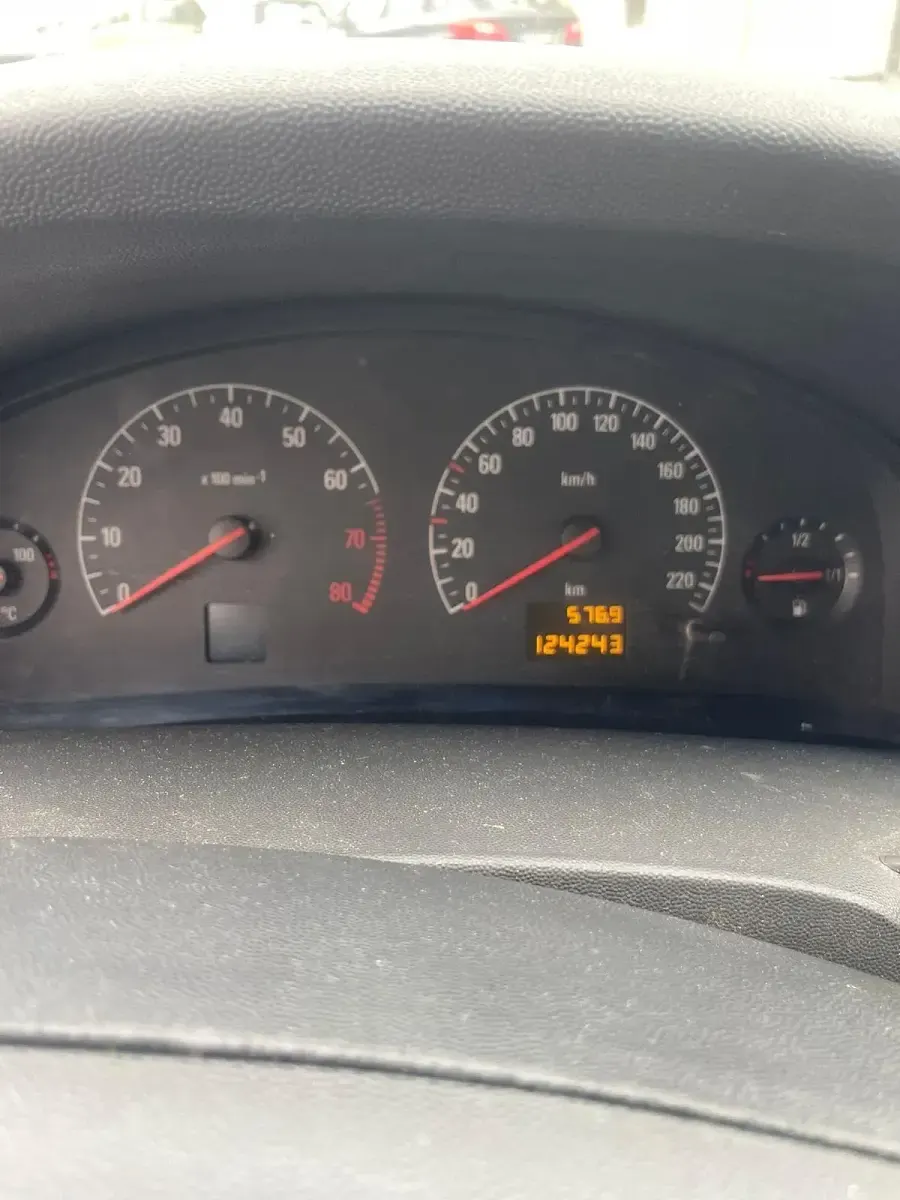 Gebraucht Opel Vectra 122 PS (89 kW) 2002 Silber Limousine