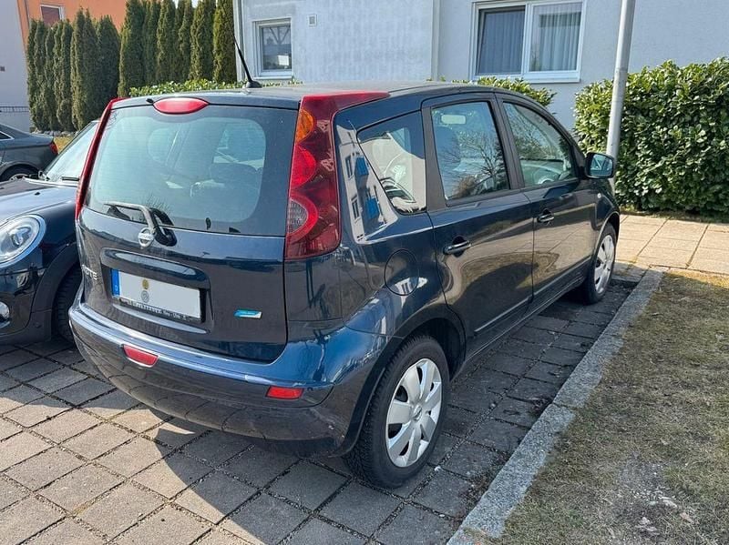Gebraucht Nissan Note Acenta 88 PS (64 kW) 2010 Blau Kleinwagen