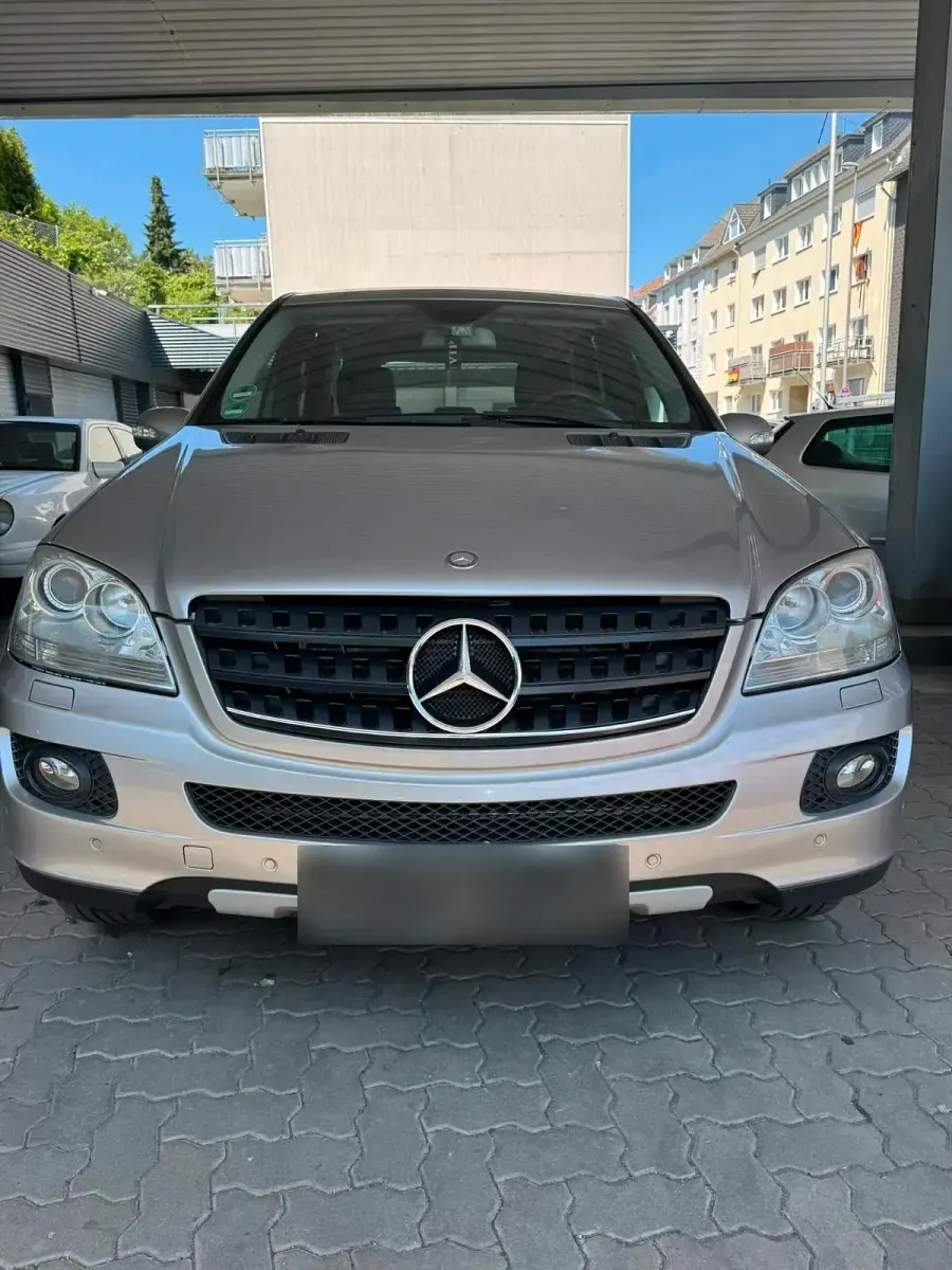 Gebraucht Mercedes ML280 190 PS (139 kW) 2007 Gold SUV