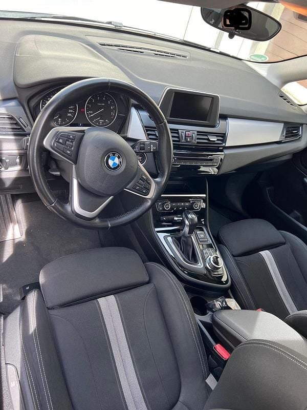 Gebraucht BMW 220 Active Tourer 192 PS (141 kW) 2017 Schwarz Van / Kleinbus