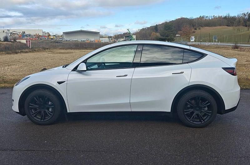 Gebraucht Tesla Model Y Long Range AWD 378 kW (514 PS) 2022 Weiß SUV