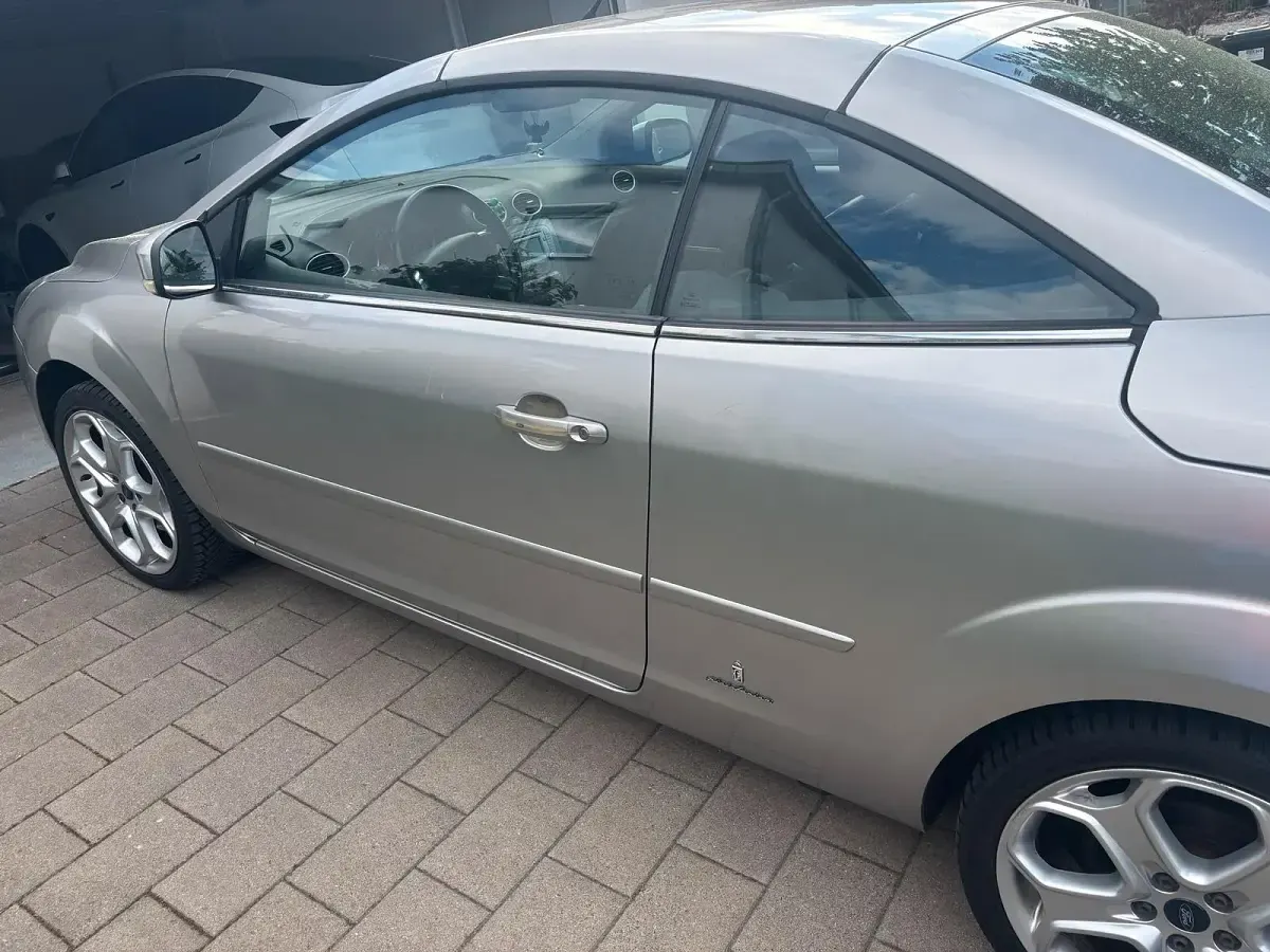 Gebraucht Ford Focus Cabriolet 145 PS (106 kW) 2010 Cabrio