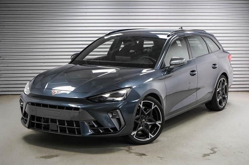 Magnetic grau metallic (s7) Gebraucht 2025 Cupra Leon VZ | 37.890 € (Superpreis) - Bild 1/4