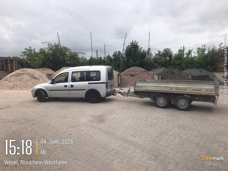 Silber Gebraucht 2006 Opel Combo Van / Kleinbus | 2.500 € (Etwas zu teuer) - Bild 1/4