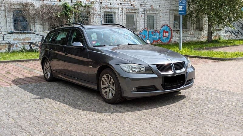Gebraucht BMW 320 170 PS (125 kW) 2008 Grau Kombi