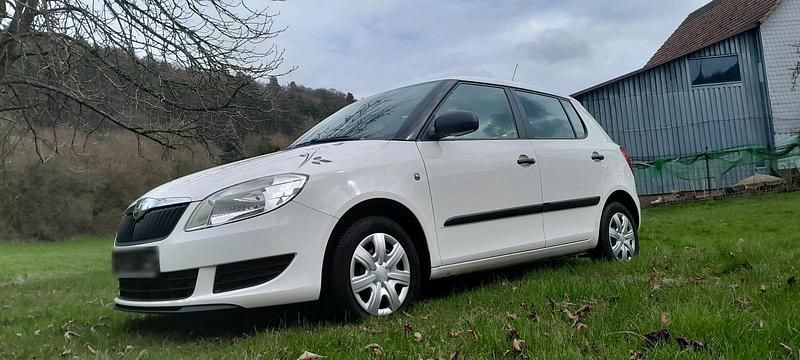 Gebraucht Skoda Fabia 85 PS (62 kW) 2010 Weiß Kleinwagen