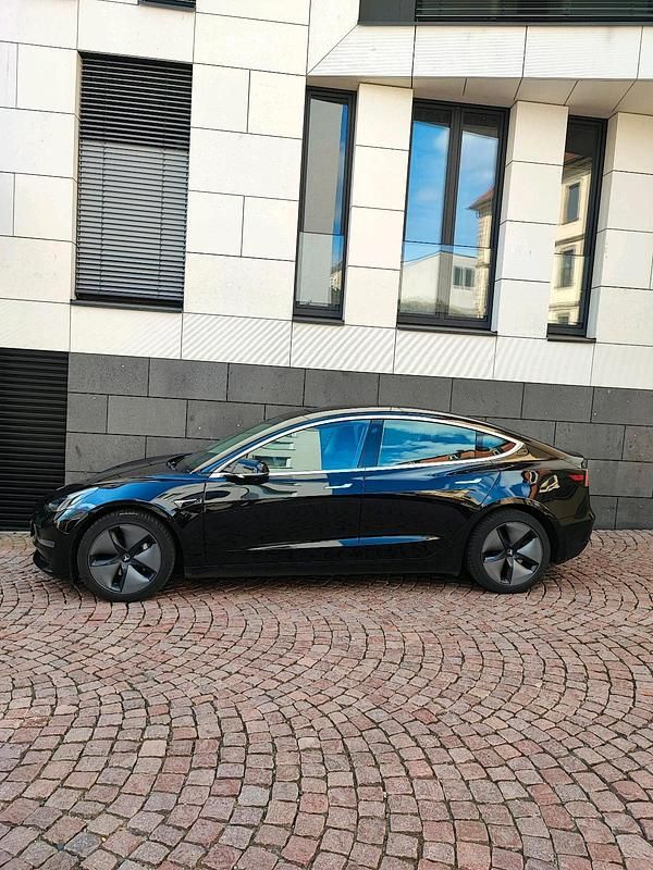 Gebraucht Tesla Model 3 350 kW (476 PS) 2019 Schwarz Limousine