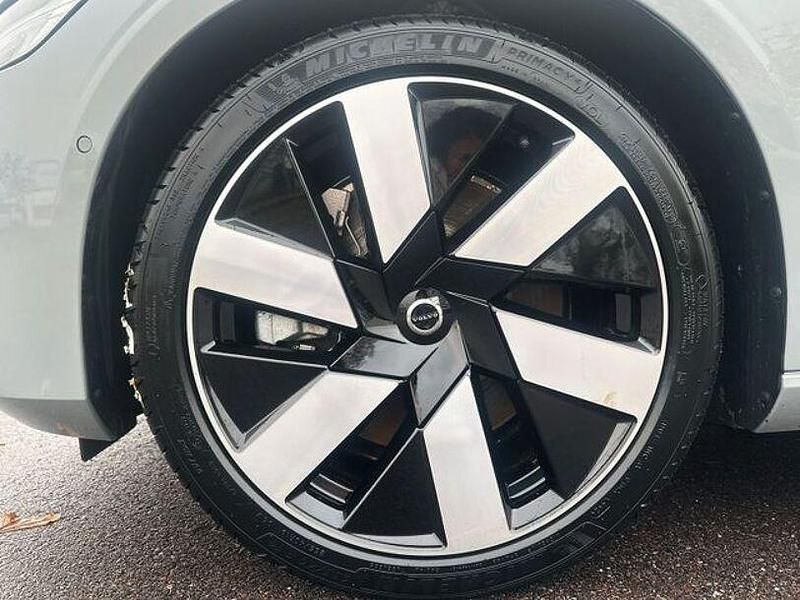 Gebraucht Volvo V60 Plus 349 PS (256 kW) 2025 Vapour grau Kombi
