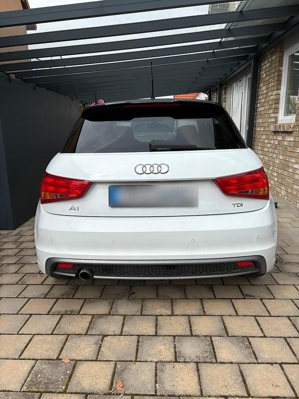 Gebraucht Audi A1 Sportback S-Line 105 PS (77 kW) 2014 Weiß Kleinwagen