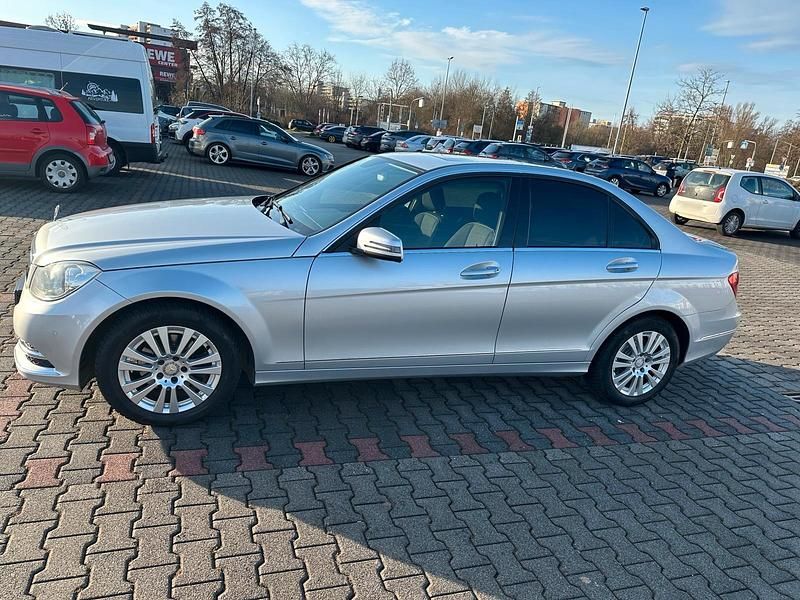 Gebraucht Mercedes C220 170 PS (125 kW) 2013 Silber Limousine