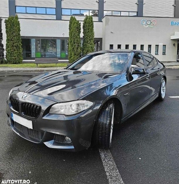 Gebraucht BMW 550 408 PS (300 kW) 2011 Grau Limousine