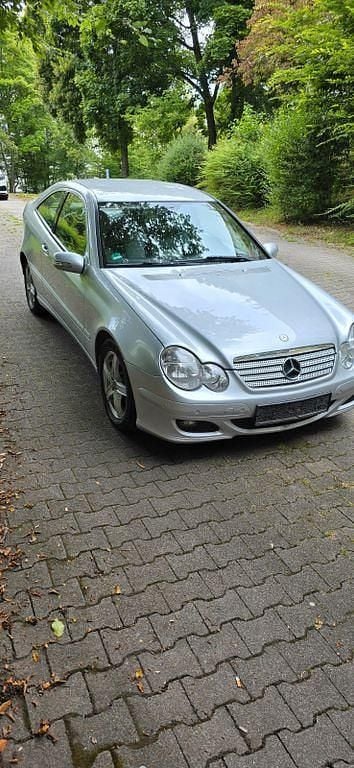 Beige Gebraucht 2007 Mercedes CLC180 Kleinwagen | 3.800 € (Superpreis) - Bild 1/4