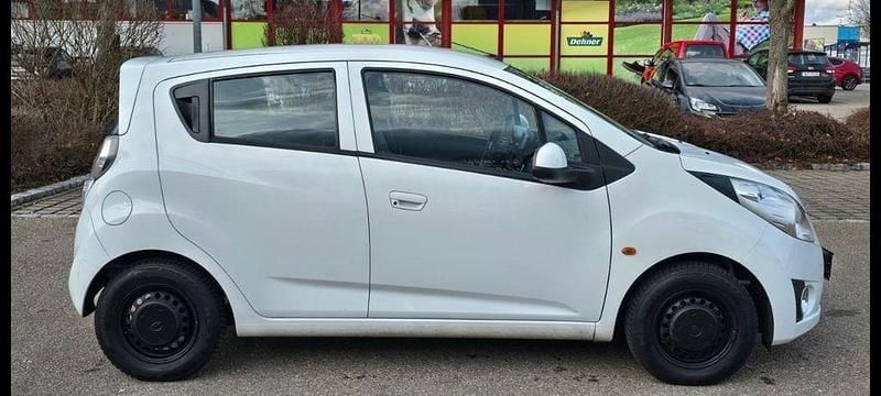 Gebraucht Chevrolet Spark LS 68 PS (50 kW) 2011 Weiß Kleinwagen