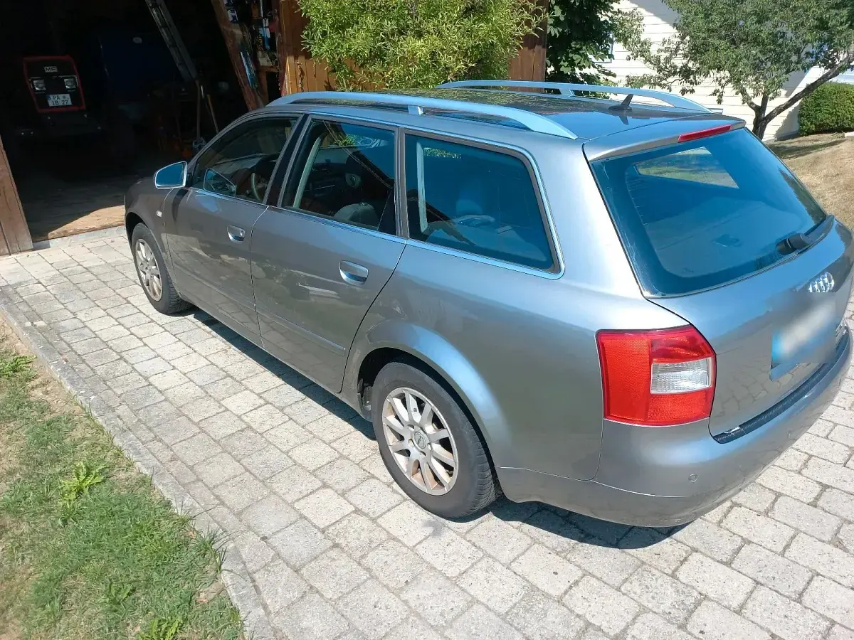 Gebraucht Audi A4 116 PS (85 kW) 2004 Grau Kombi