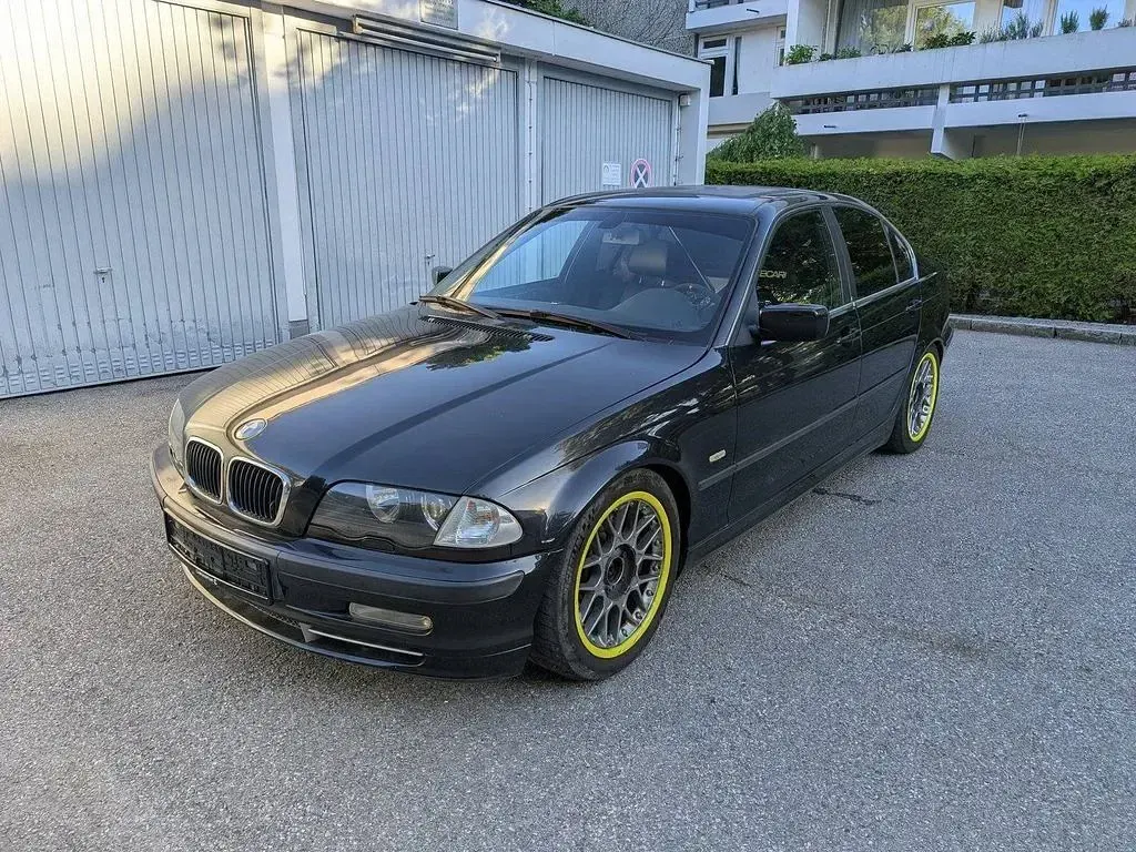 Gebraucht BMW 330 231 PS (169 kW) 2001 Unbekannt Limousine