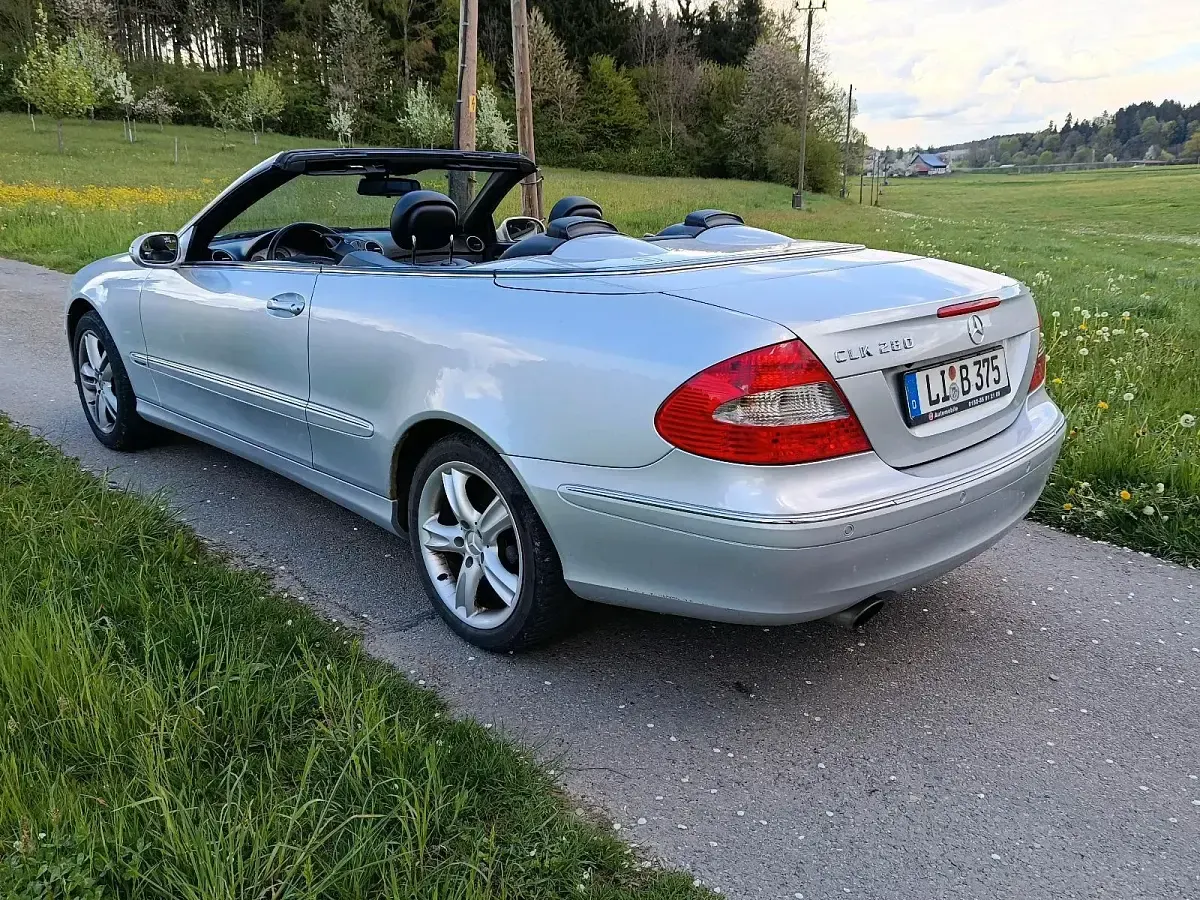 Gebraucht Mercedes CLK280 231 PS (169 kW) 2006 Silber Cabrio