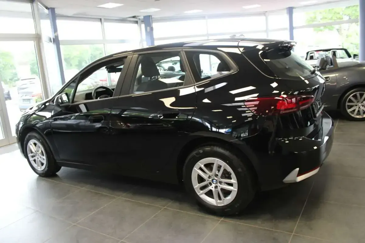 Gebraucht BMW 218 136 PS (100 kW) 2023 Schwarz Coupé