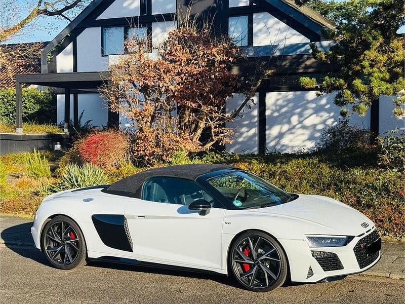 Weiß Gebraucht 2024 Audi R8 Spyder Performance Cabrio | 138.999 € (Superpreis) - Bild 1/4