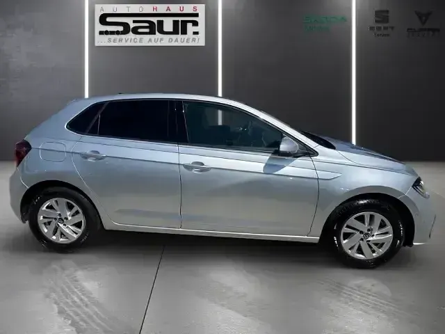 Gebraucht VW Polo Style 110 PS (80 kW) 2023 Silber Kleinwagen