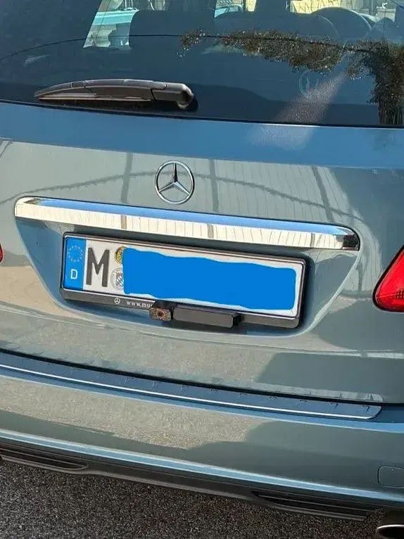 Gebraucht Mercedes B180 122 PS (89 kW) 2012 Blau Kleinwagen