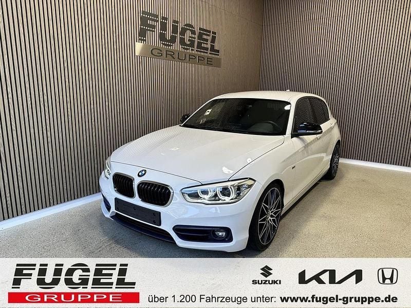 Alpinweiss iii Gebraucht 2016 BMW 120 Sport Line Kleinwagen | 13.965 € (Fairer Preis) - Bild 1/4