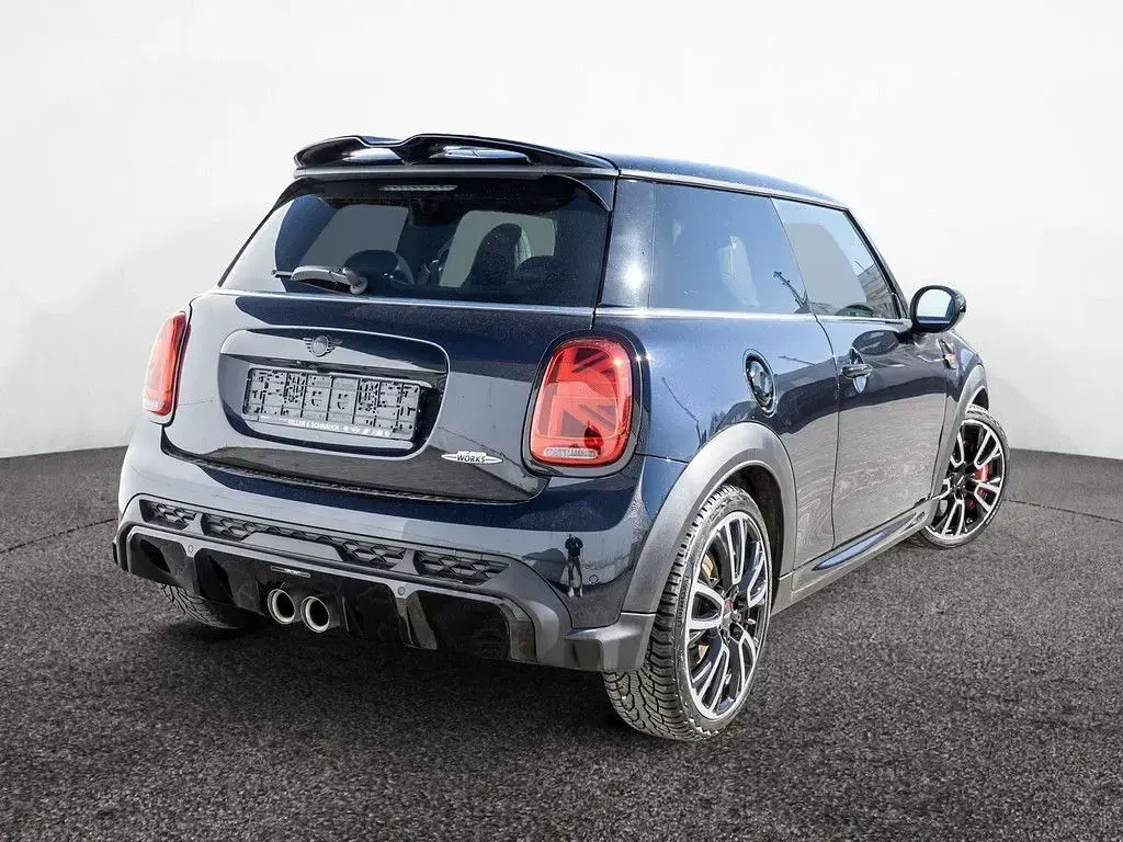 Gebraucht Mini John Cooper Works 231 PS (169 kW) 2023 Enigmatic black Kleinwagen