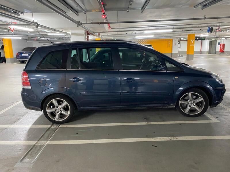 Violet Gebraucht 2006 Opel Zafira Van / Kleinbus | 3.700 € (Fairer Preis) - Bild 1/4
