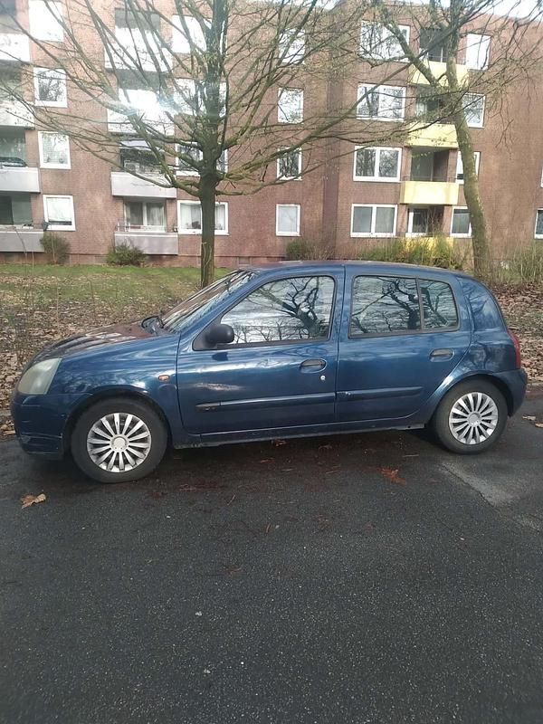 Gebraucht Renault Clio II 98 PS (72 kW) 2003 Blau Kleinwagen