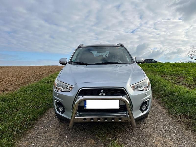 Gebraucht Mitsubishi ASX Intense 150 PS (110 kW) 2013 Silber SUV