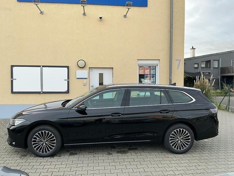 Nowe VW Passat Style 265 KM (194 kW) 2025 Czarny Kombi