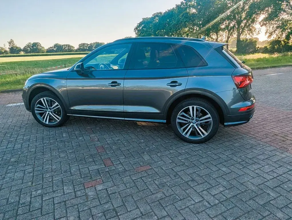 Gebraucht Audi Q5 Sport 252 PS (185 kW) 2018 Grau SUV