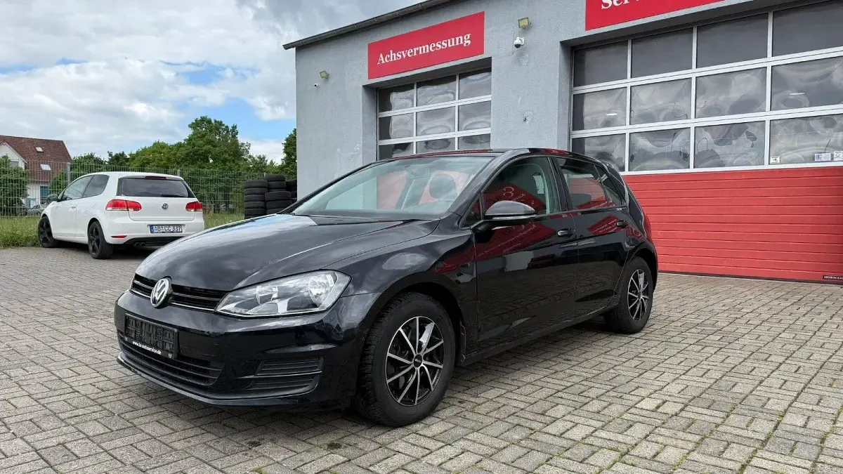 Second-hand VW Golf VII 86 CP (63 kW) 2013 Negru Hatchback