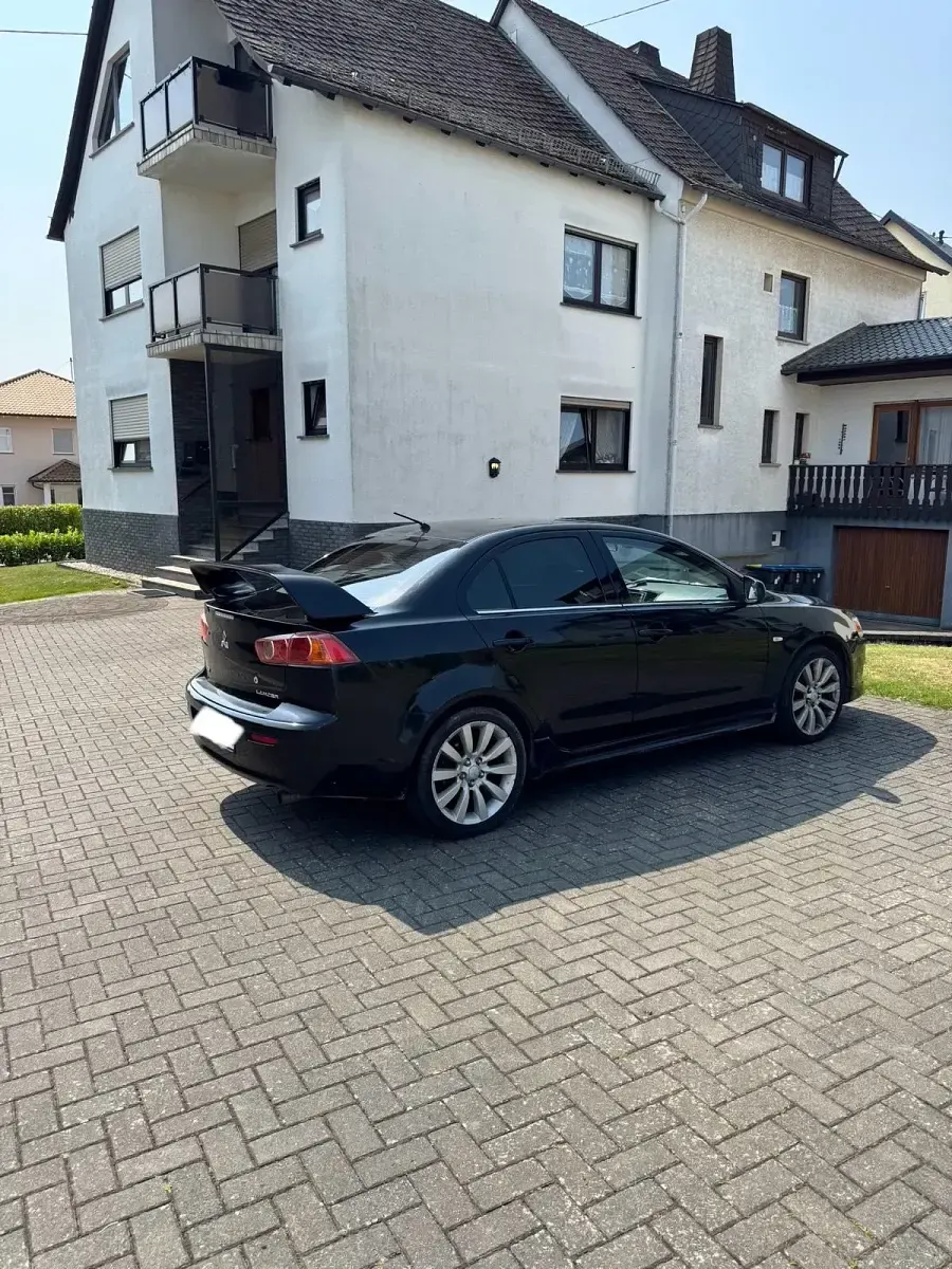Gebraucht Mitsubishi Lancer 140 PS (102 kW) 2008 Schwarz Limousine