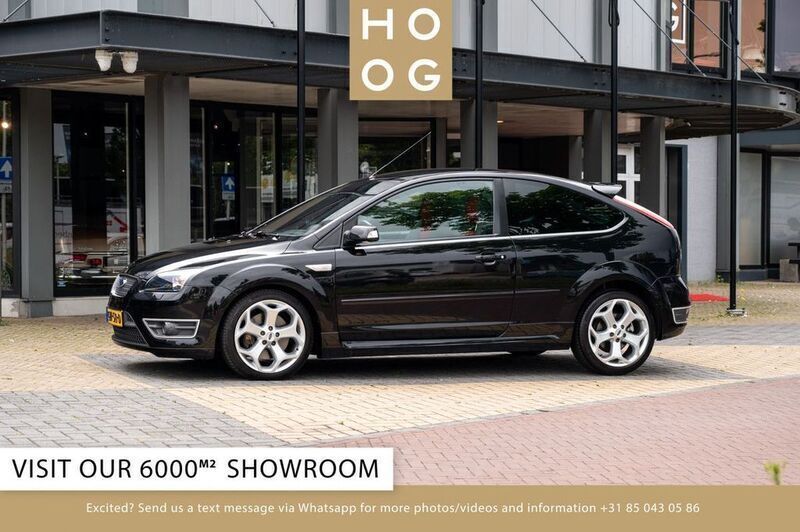 Schwarz Gebraucht 2007 Ford Focus ST Limousine | 19.950 € - Bild 1/4